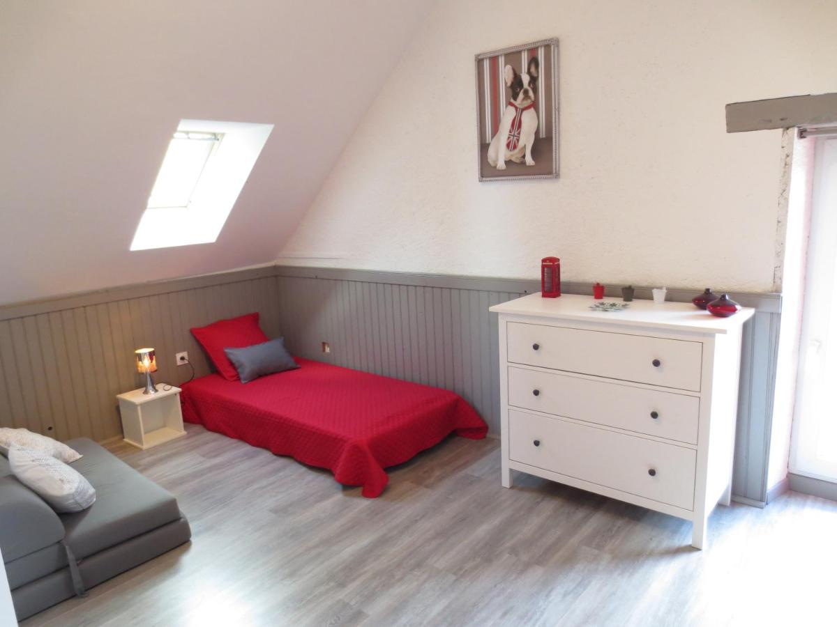 Le Grand Coudreau Bed & Breakfast Nazelles-Negron Exterior photo